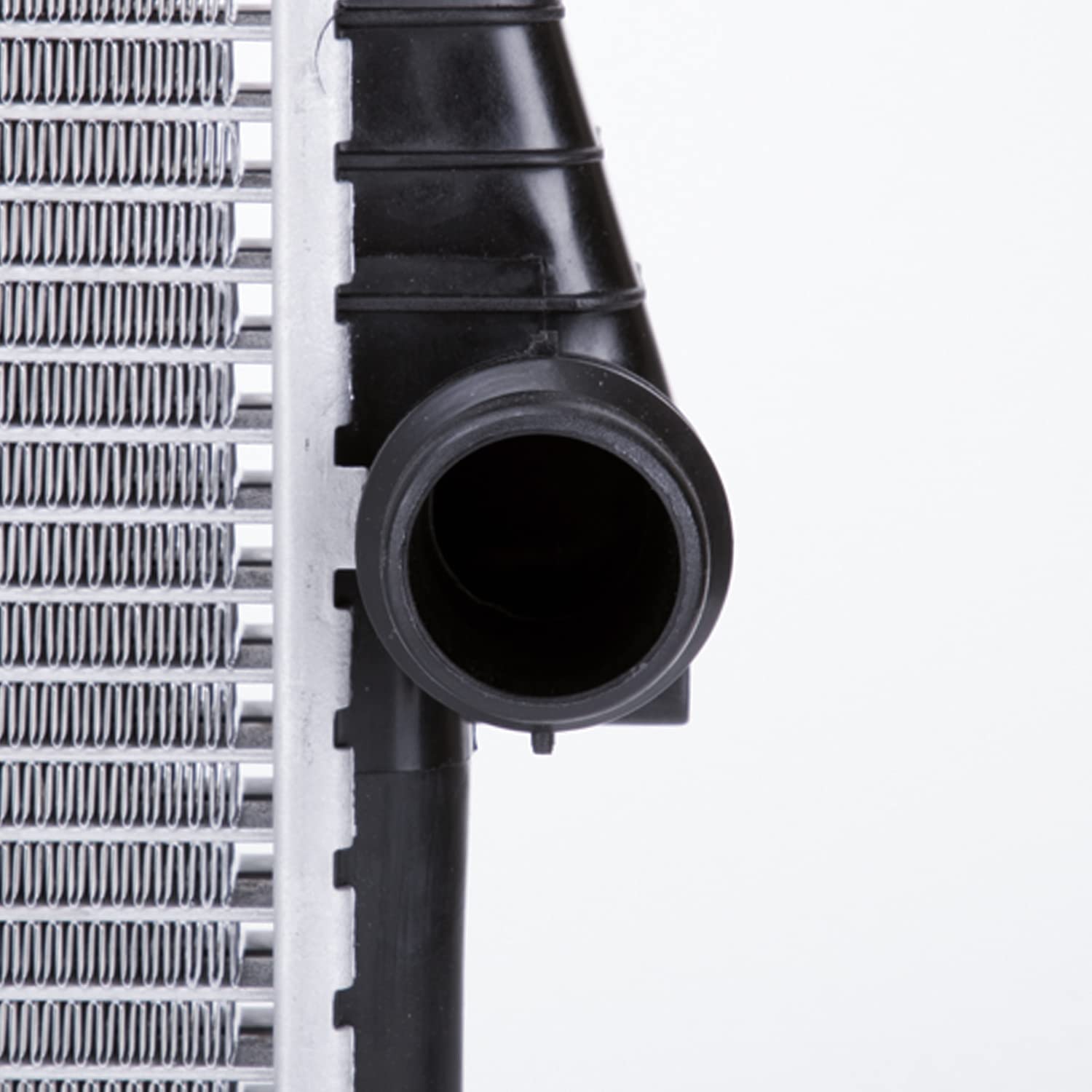Replacement TYC 2593 Radiator for BMW X5