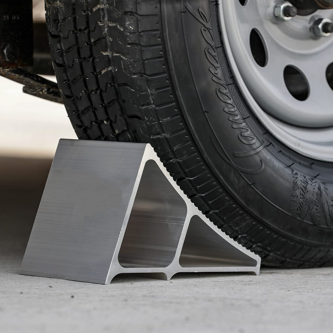 Wheel Chock Buyers Products WC6096A, 6 x 8.75 x 5.86 Inch Aluminum Chock with Ribbed Slope, Lightweight and Durable, Ideal for Ice and Snow Usage