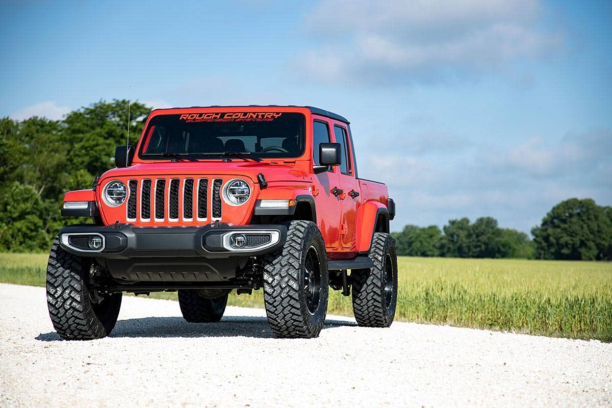 3.5" Rough Country Suspension Lift Kit for 2020-2024 Jeep Gladiator JT - 60100