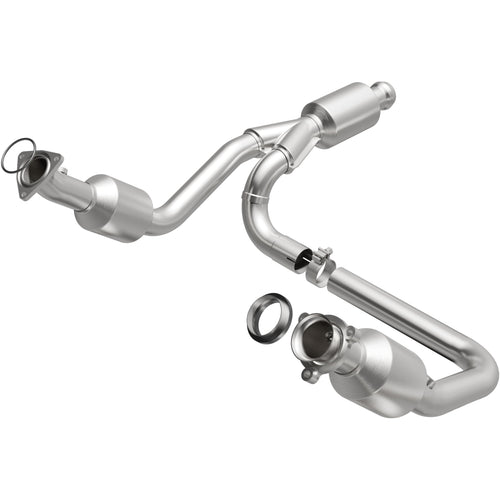 Catalytic Converter MagnaFlow 280424: OEM Grade, Direct Fit, Compatible with 2014-2015 Chevrolet Silverado 1500, 2014-2015 GMC Sierra 1500, and More (Federal/EPA Compliant)
