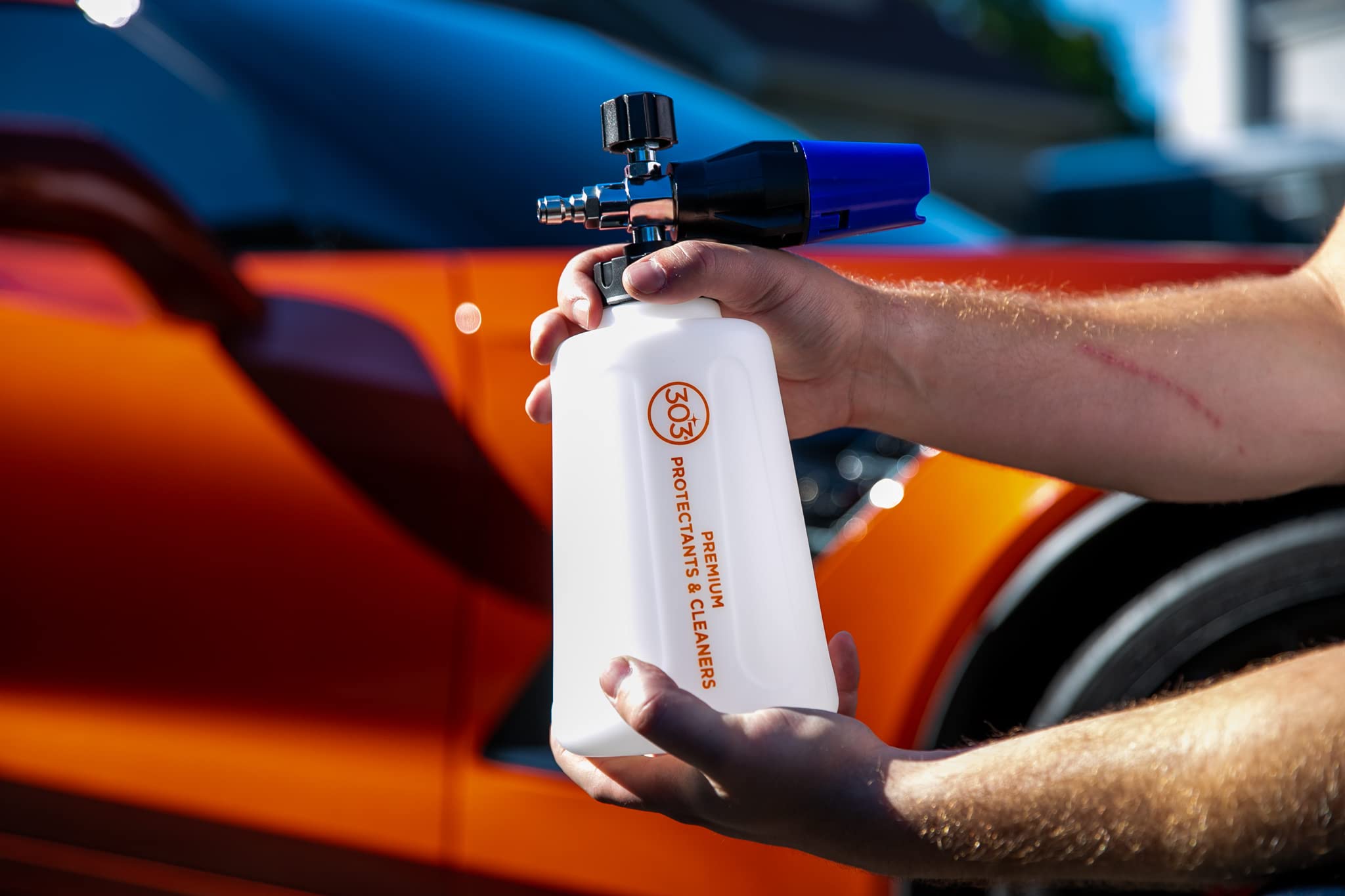 Foam Cannon 303 Products for Pressure Washer, Heavy Duty Foam Gun with Anti-Corrosive Stainless-Steel Fitting & Adjustable Foam Spray for Car Wash & Detailing, 2L Reservoir (39030)