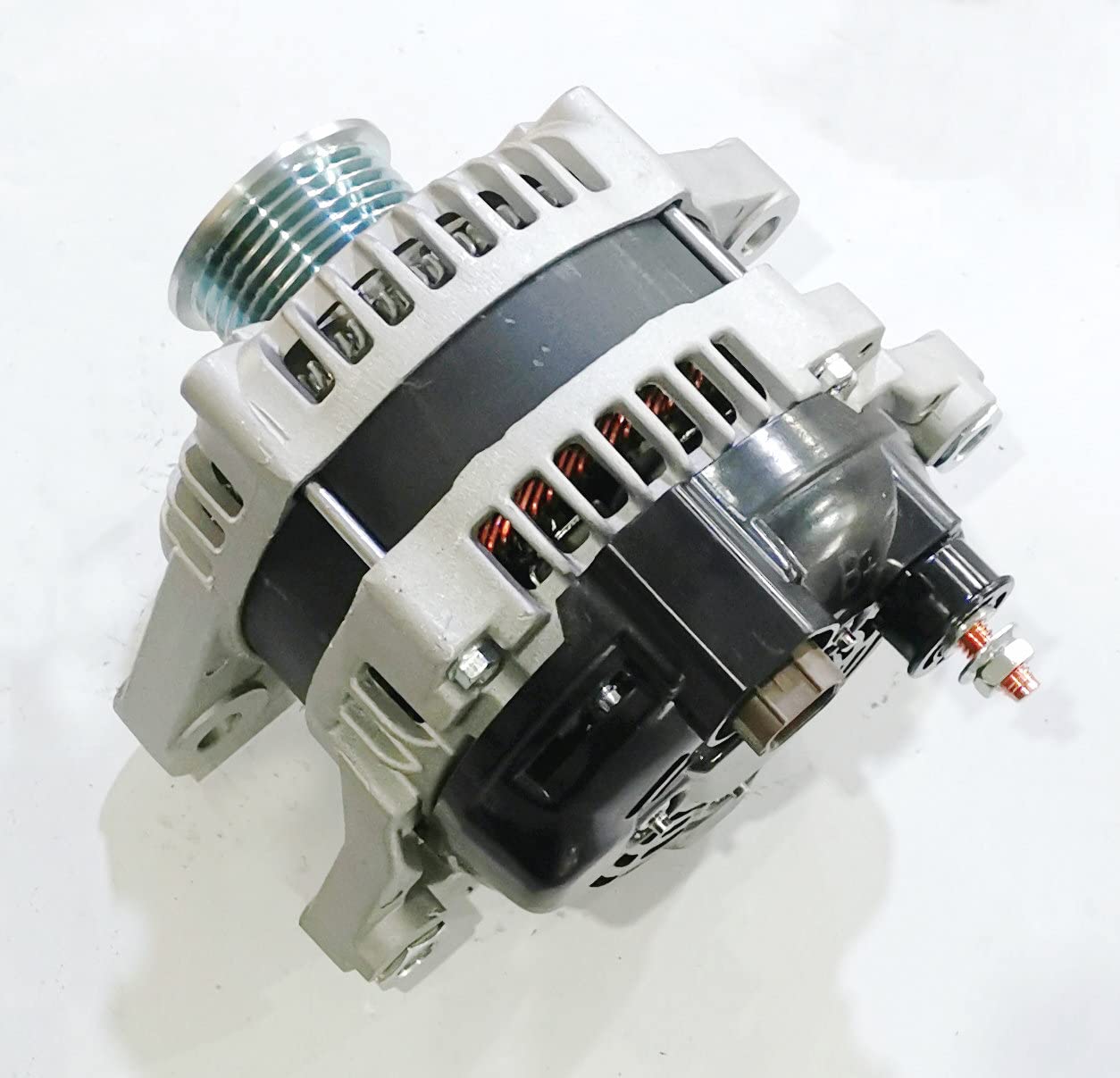Alternator TYC Compatible with 2011-2018 Kia Sorento