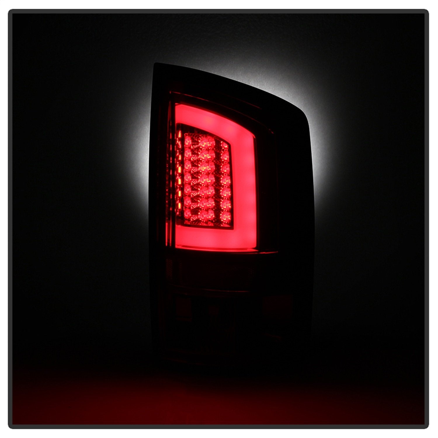 Spyder Auto 5084132 Spyder Dodge Ram 02-06 1500 / Ram 2500/3500 03-06 Version 3 Light Bar LED Tail Light - Red Clear