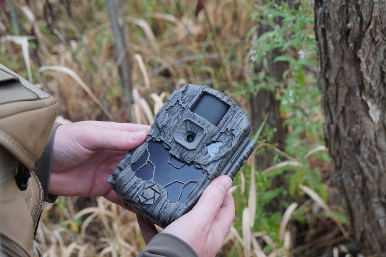 DS4K Transmit Stealth CAM Cellular AT&T OR VERIZON 32MP Photo & 4K at 30 FPS Day & Night Video 0.2 Sec Trigger Speed Hunting Game Camera - Supports SD Cards Up to 128GB