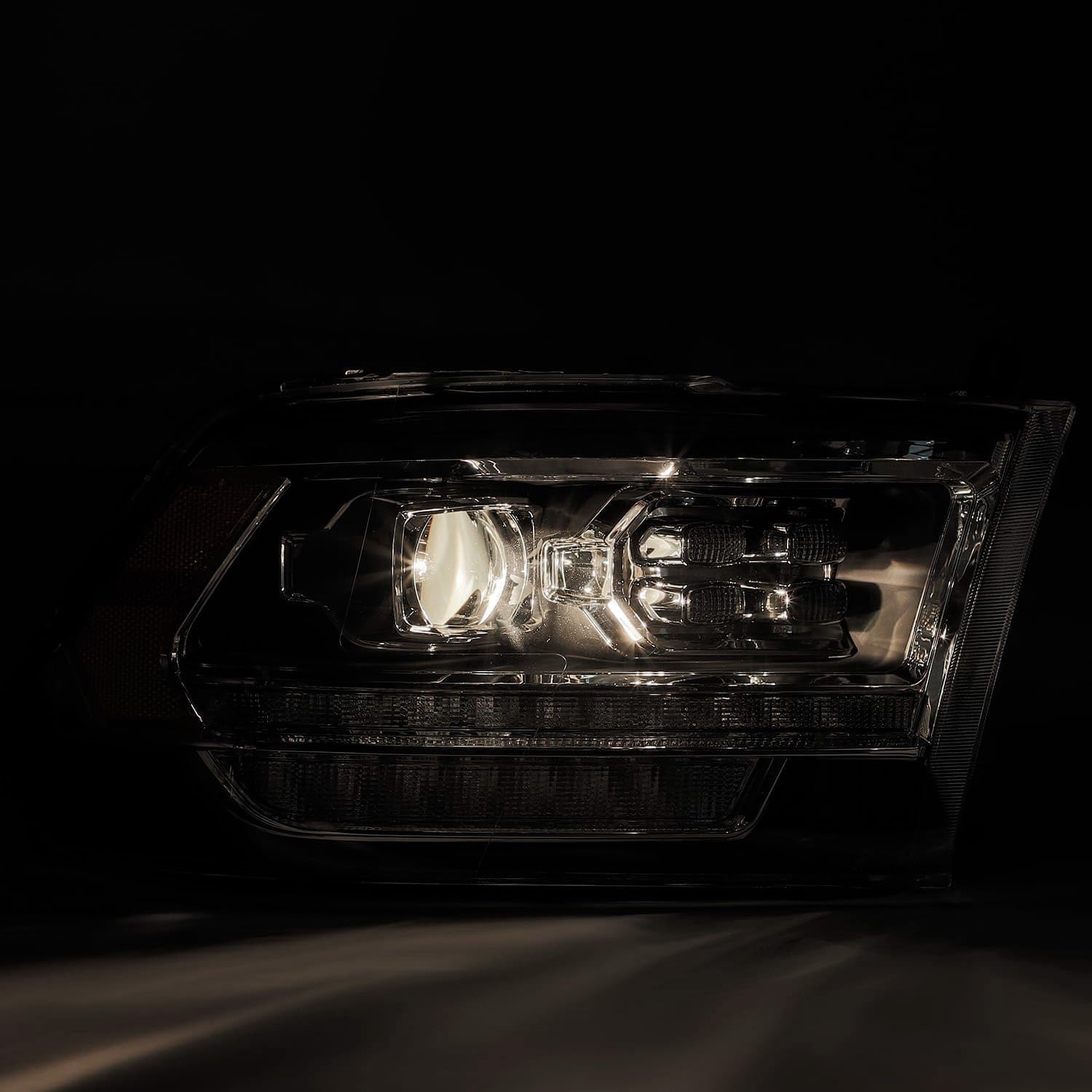 880520 AlphaRex USA Projector Headlamps Fits Ram 2500