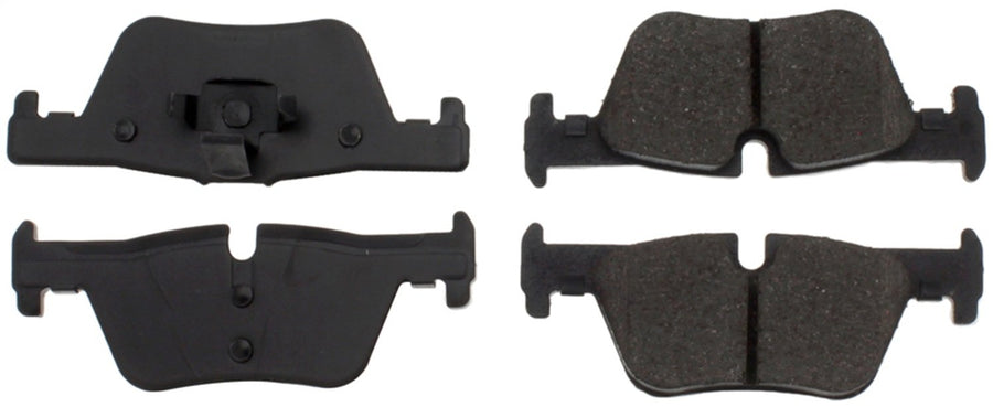 Rear StopTech 308.16130 Brake Pads with Shims and Hardware