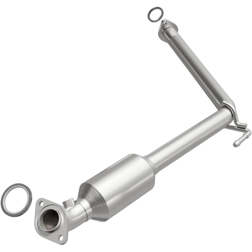 Catalytic Converter MagnaFlow 52572: OEM Grade, Direct-Fit, Compatible with 2005-2006 Toyota Tundra (Federal/EPA Compliant)