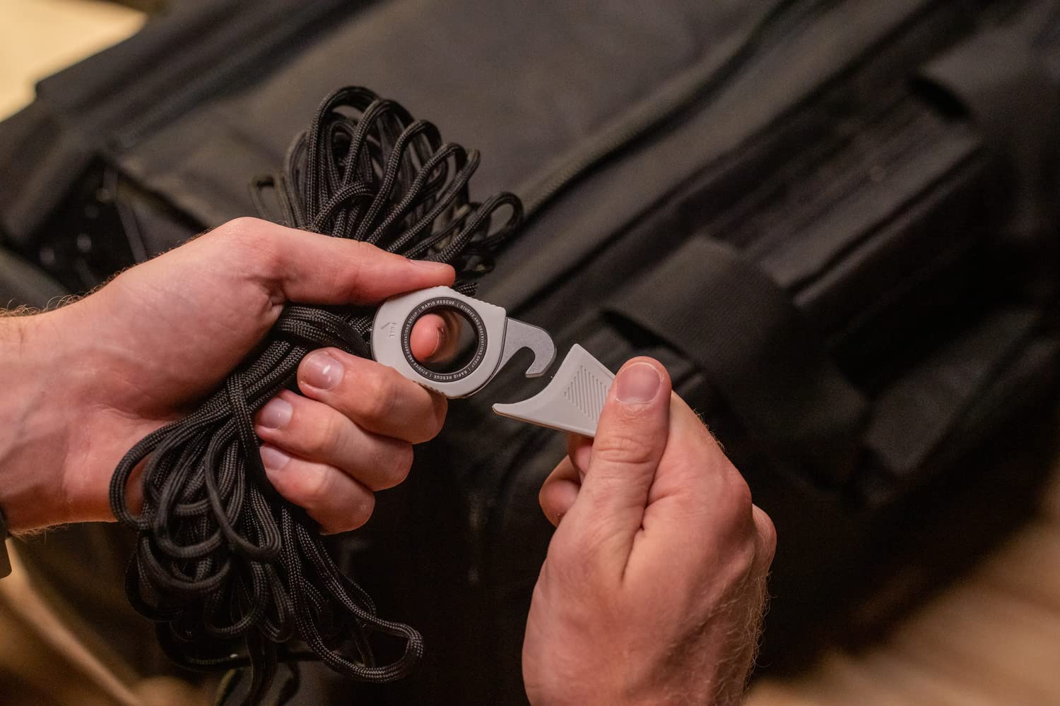 SOG Multi-Tool Rapid Rescue | Stainless Steel Seatbelt Cutter, GRN Handle, Aluminum Pull-Ring, Quick to Deploy from The Sheath, Concrete Dust