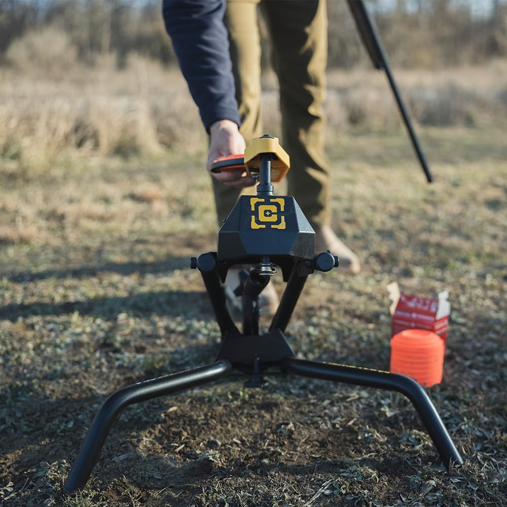 Caldwell Solo Claymore Clay Thrower with Foot Pedal, Angle Adjustment, and Auto Resetting Arm for Clay Shooting, Shooting Sports, Hunting