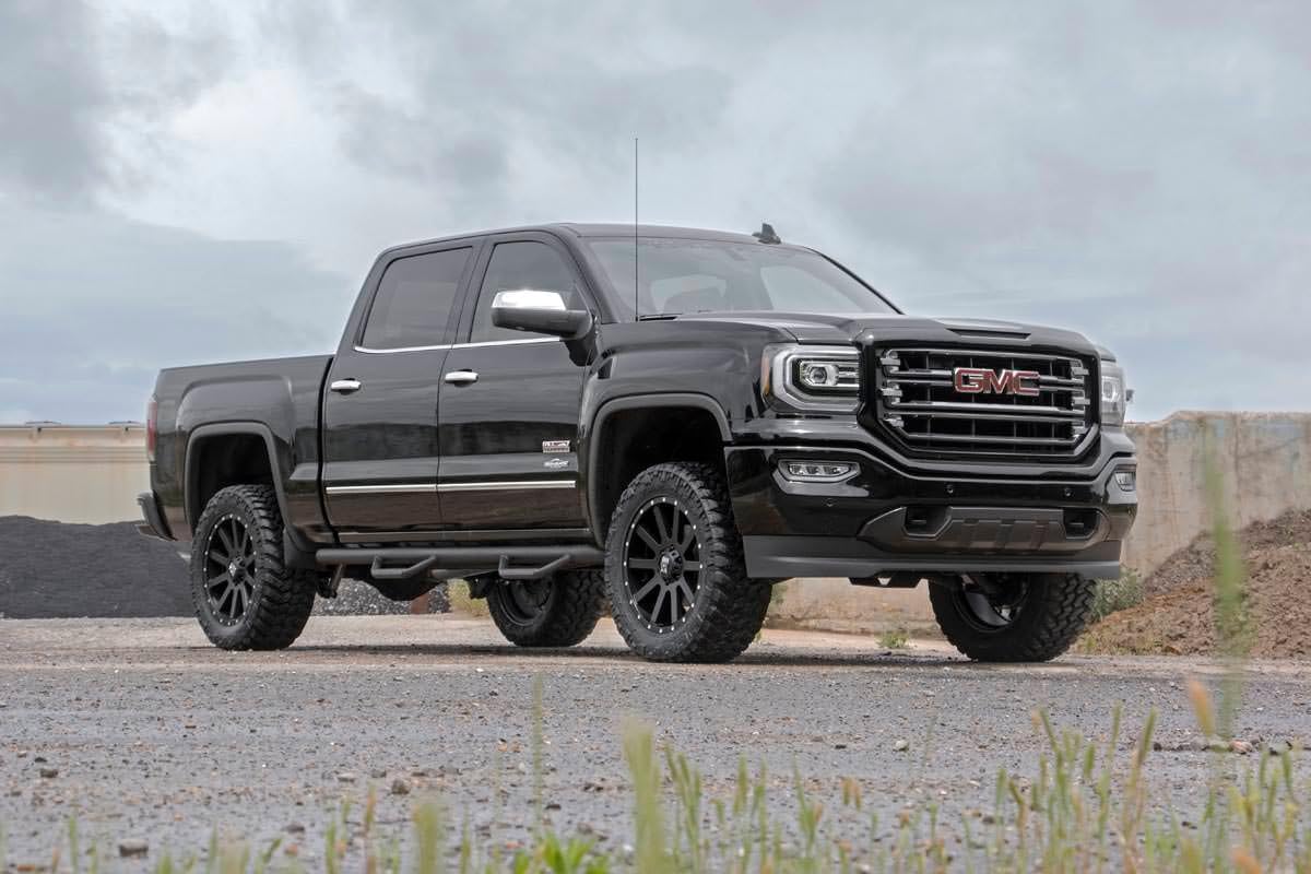 3.5" Rough Country Lift Kit w/N3 Struts for 14-16 Chevy/GMC 1500 2WD - 198.23