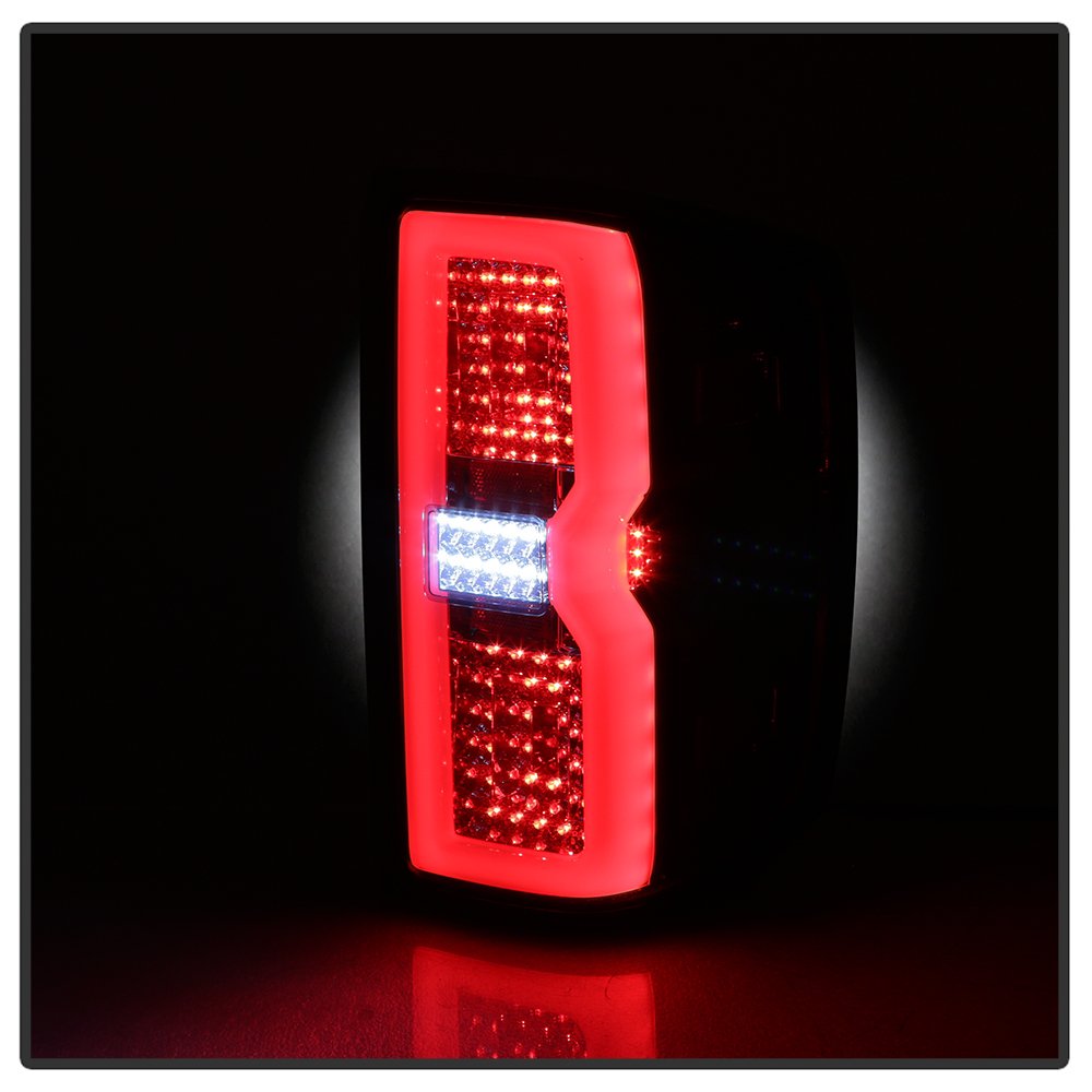 LED Tail Lights Xtune (ALT-ON-CS14-LBLED-SM)