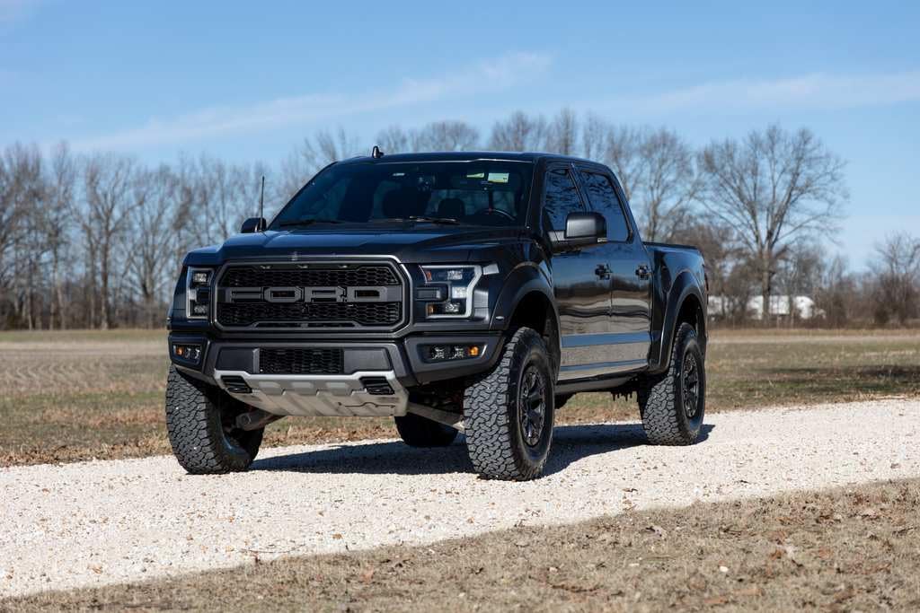 2.5" Rough Country Suspension Lift Kit for 2019-2020 Ford Raptor 4WD - 51031