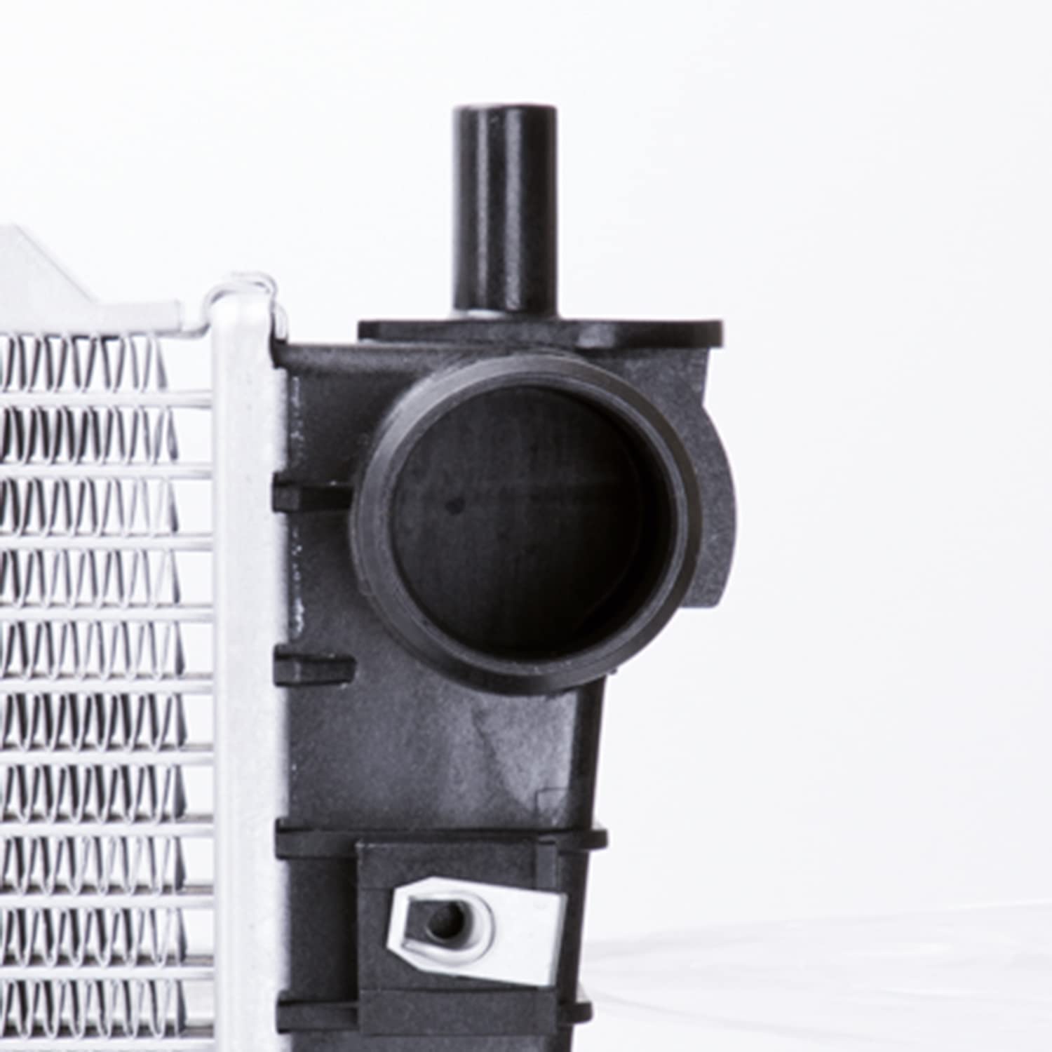 Radiator TYC 2136 Compatible with 1997-1998 Ford Expedition