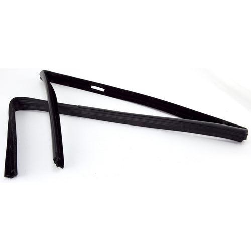 12303.62 | Omix | Rear Door Glass Channel Seal, Right | OE Reference: 55005316 | Fits 1984-1996 Jeep Cherokee XJ