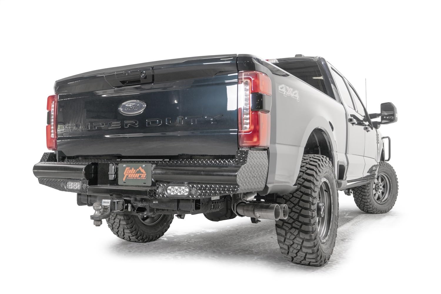 Fab Fours Black Steel FS23-T5950-1 Rear Bumper fits 2023 Ford F-350 Super Duty