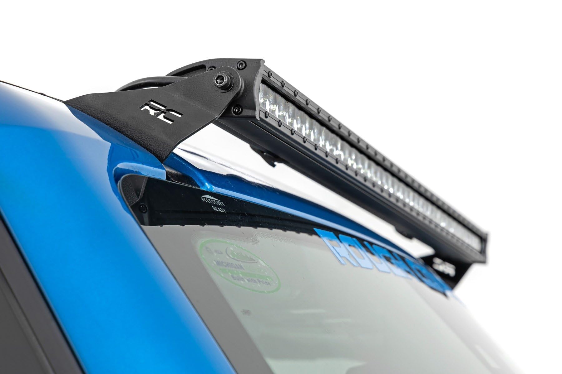 40" Rough Country Single Row LED Light Bar - 200W, 16,000 Lumens 5W CREE LEDs, Spot Focus Beam for Off-Road Trail Lighting