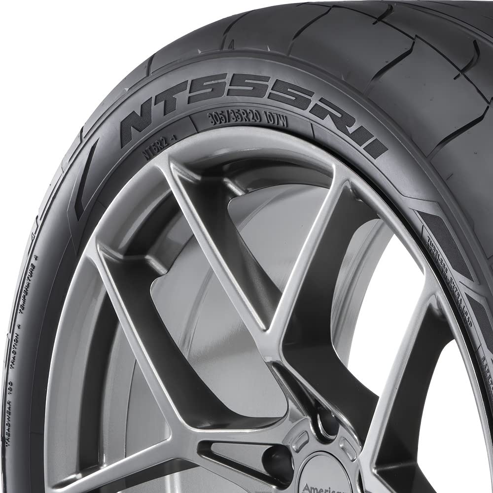 305/35ZR19 Nitto NT555RII 106W