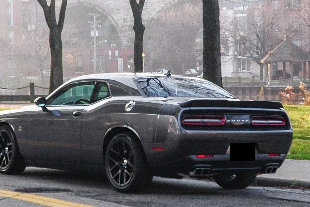 Corsa - 6.4L V8 15-19 Dodge Challenger 2.75in Dual Rear Exit Axle-Back Sport GTX2 Polished Tips (21021)