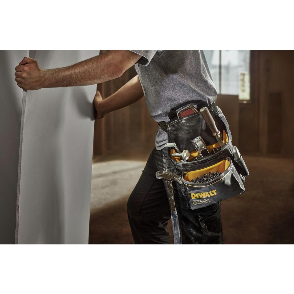 Single DEWALT Pouch
