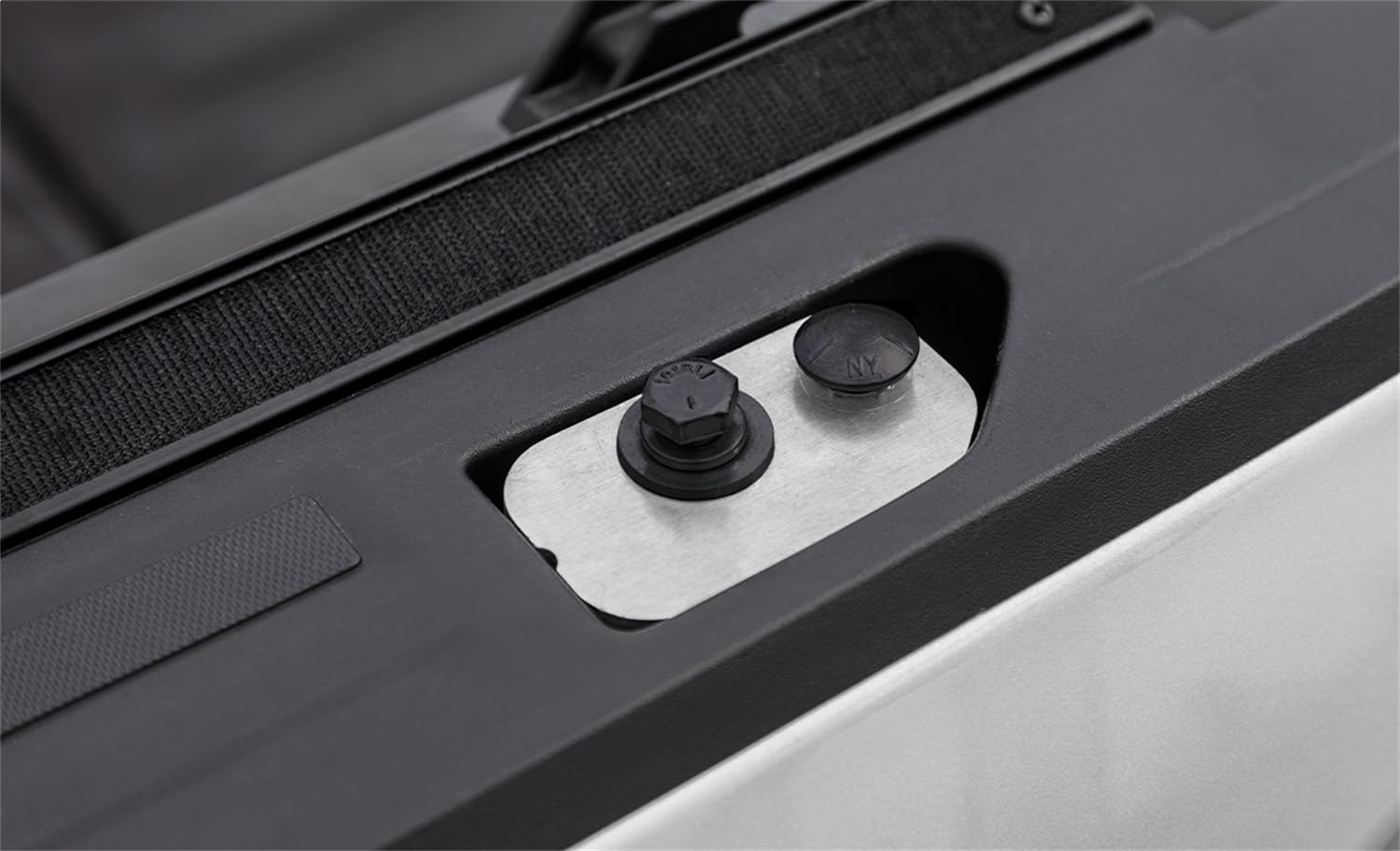 F150/06-08 04-C MARK LT ALUMINUM PRO SERIES 8FT BOX MATTE BLACK