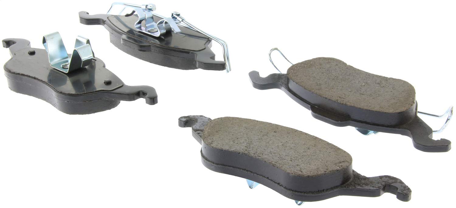 Front StopTech 308.08160 Brake Pads with Shims and Hardware Street