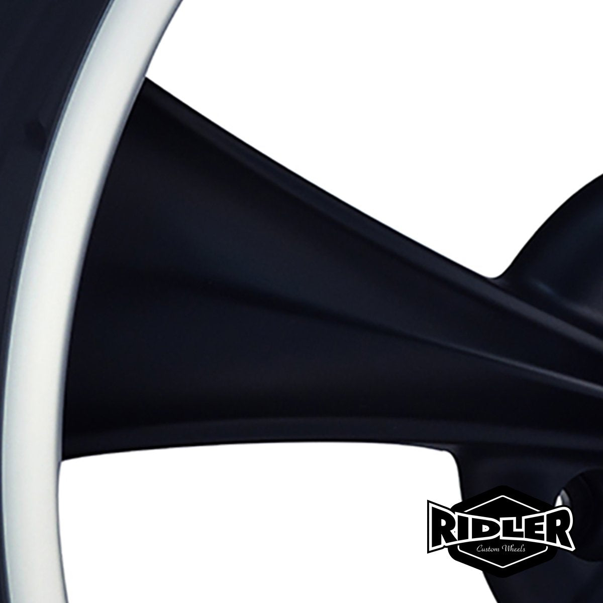 Ridler 695 Style 695 Matte Black Wheel with Machined Lip (18x8"/5x127mm)