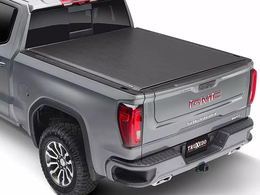 Lo Pro QT Truxedo 05-12 Nissan Navara 6' Bed w/rack 584201