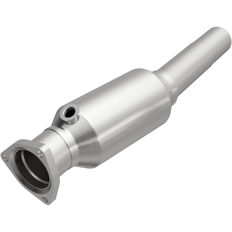 Catalytic Converter MagnaFlow 22915: Standard Grade, Direct-Fit (Federal/EPA Compliant)