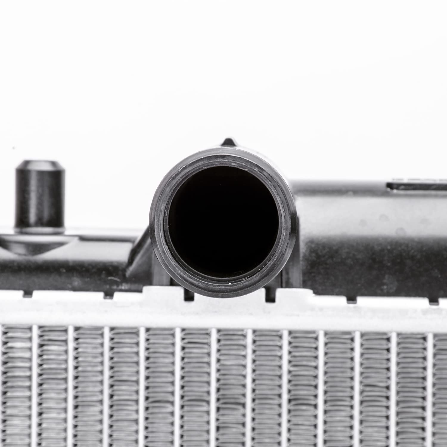 Radiator TYC 2278 Compatible with 1997-2004 Mitsubishi Montero