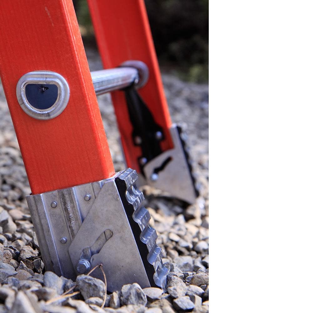Single Werner Ladder, Fiberglass (D6210-1)