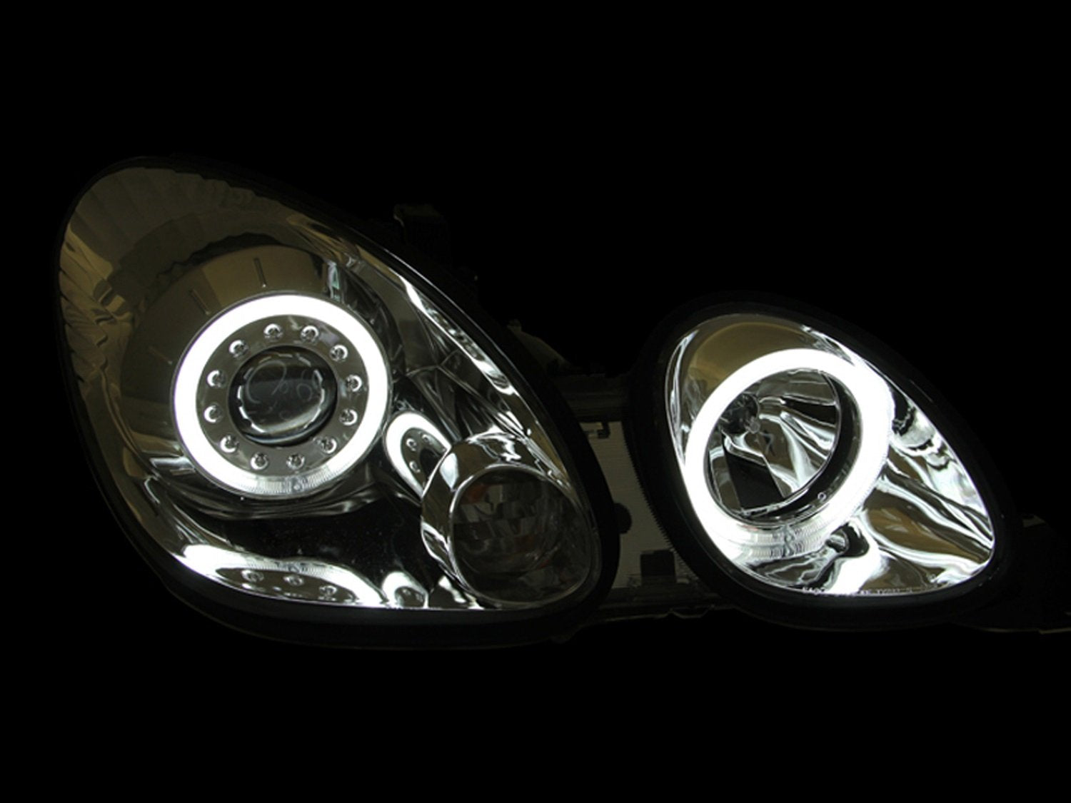 Lexus Anzo USA 121143 Projector with Halo/Chrome Clear with Amber Reflectors Headlight Assembly - (Sold in Pairs)