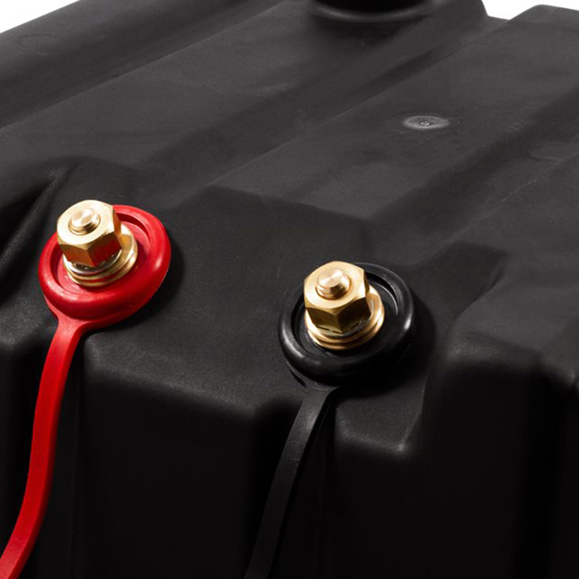 Camco 55370 RV/Marine Vented Battery Box, Double Side-by-Side - Protects Your Battery from Collisions and Contaminants - Holds (2) Group 24 Batteries, Black