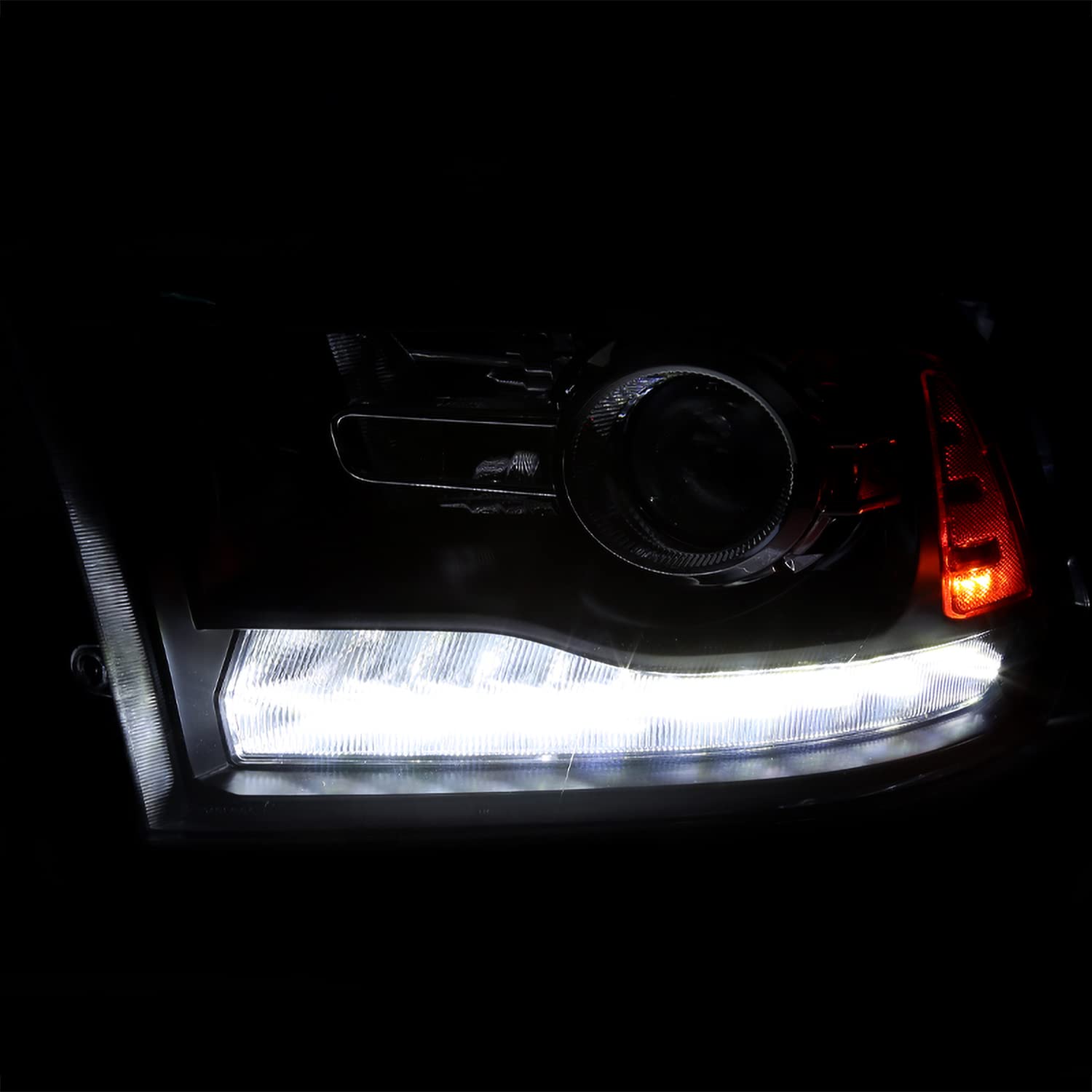 Black SPEC-D TUNING Projector Headlights + Sequential Switchback LED Signal Strip Compatible with 2009-18 Dodge RAM 1500/2500/3500, 2019-24 Dodge RAM 1500 Left + Right Pair Headlamps Assembly