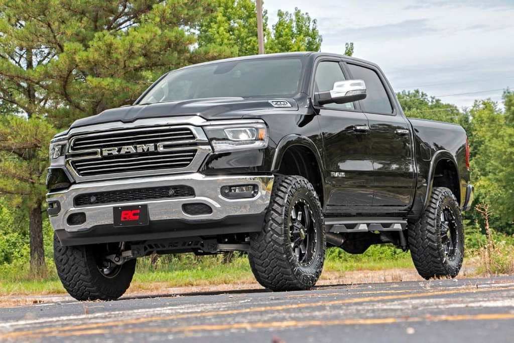 6" Rough Country Lift Kit w/M1 Struts for 2019-2024 Ram 1500 4WD | 22XL - 33940