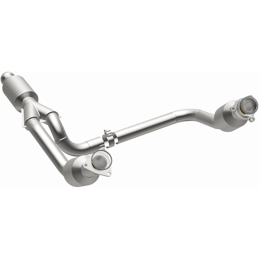 Catalytic Converter MagnaFlow 280424: OEM Grade, Direct Fit, Compatible with 2014-2015 Chevrolet Silverado 1500, 2014-2015 GMC Sierra 1500, and More (Federal/EPA Compliant)