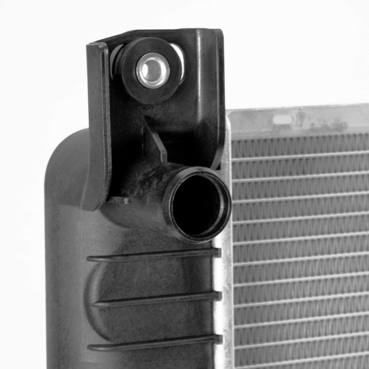 Radiator TYC 2423 Compatible with 1999-2007 Chevrolet Silverado