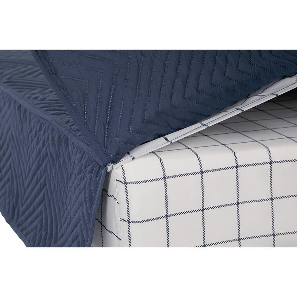 Lippert Components Thomas Payne 2022107826 Microfiber 3-in-1 Tucked in Bedcover Set - Narrow King