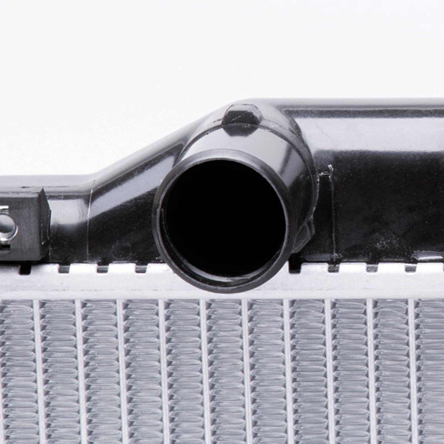 Radiator TYC 2675 Compatible with 2004-2006 Mitsubishi Endeavor