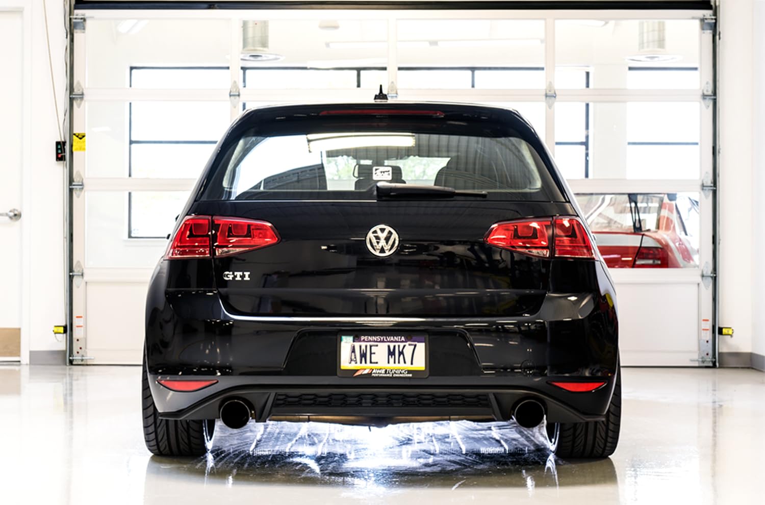 VW MK7 GTI AWE Tuning Touring Edition Exhaust - Diamond Black Tips