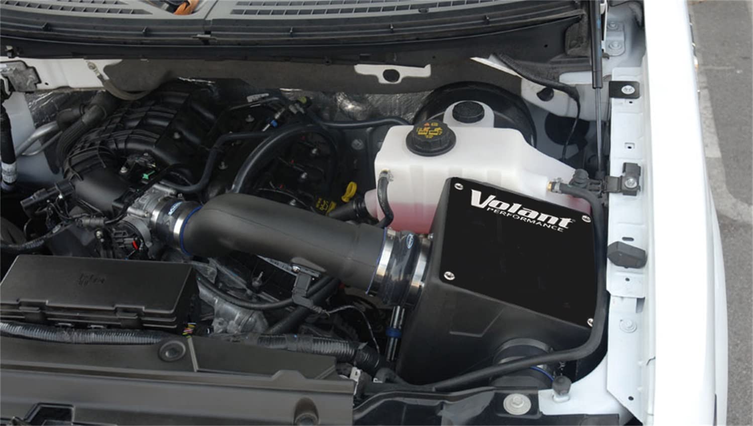 19637D Volant Air Intake (Closed Box), 1 Pack