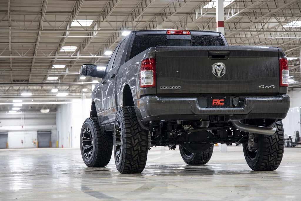 5" Lift Kit Rough Country w/N3 Shocks for 2019-2024 Ram 2500 4WD | AISIN - 37930