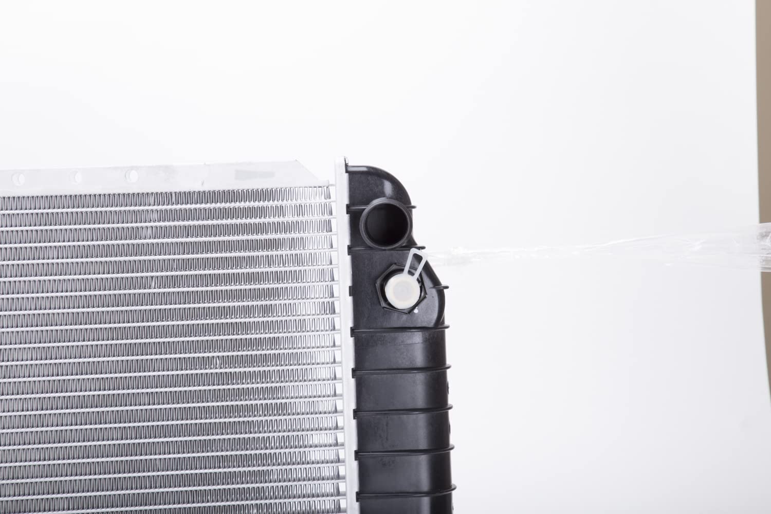 CHEVROLET S10 Pickup TYC 2261 Compatible Replacement Radiator, Black 1-Row Plastic Aluminum