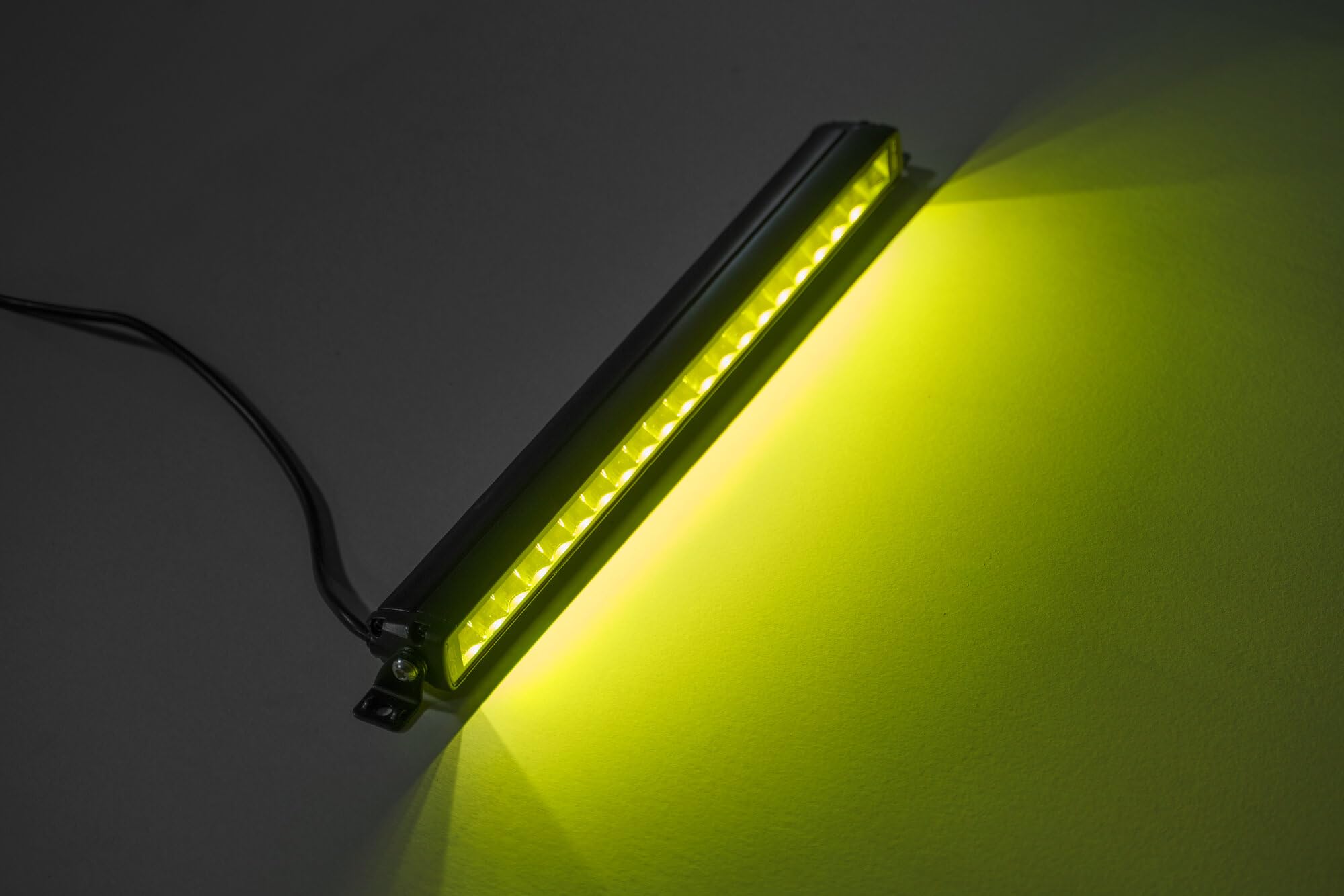 Amber LED Light Bar 20-Inch | Elite Series | Size: 20.5” x 2.0” x 1.5” | Heat Fins to Shed Excess Heat | Flood/Spot Light Pattern | OSRAM LEDs Rated at 50,000 Hours of Use | DV8 Offroad
