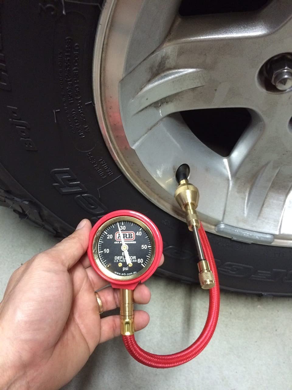 ARB Deflator Kit ARB505 10-60 PSI Tire Pressure Gauge Rapid Air Down Offroad Kit With Recovery Gear Pouch (PSI)