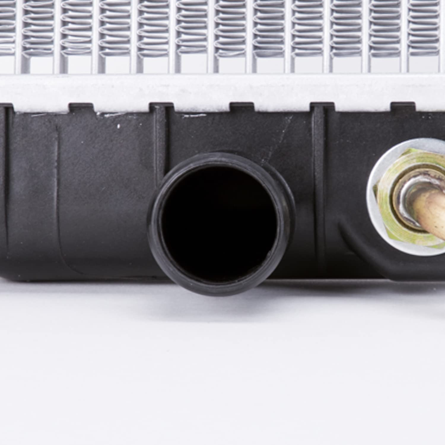 Radiator TYC 1755 Compatible with 1995-2004 Toyota Tacoma