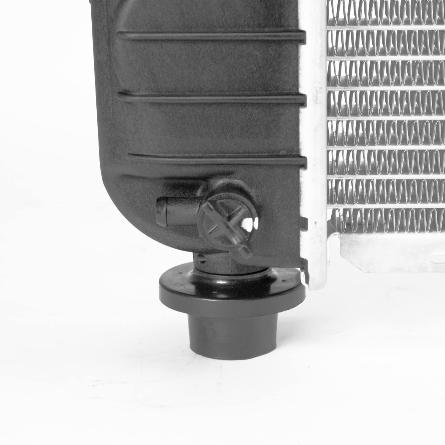 Radiator TYC 2423 Compatible with 1999-2007 Chevrolet Silverado