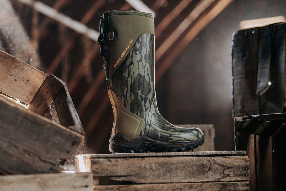 Muddy Outdoors 17" DV8 Rubber Boots Rubber Mossy Oak Bottomland Men's 10 D