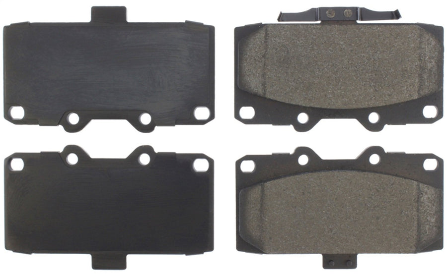 Front StopTech 308.11820 Brake Pads with Shims and Hardware Street