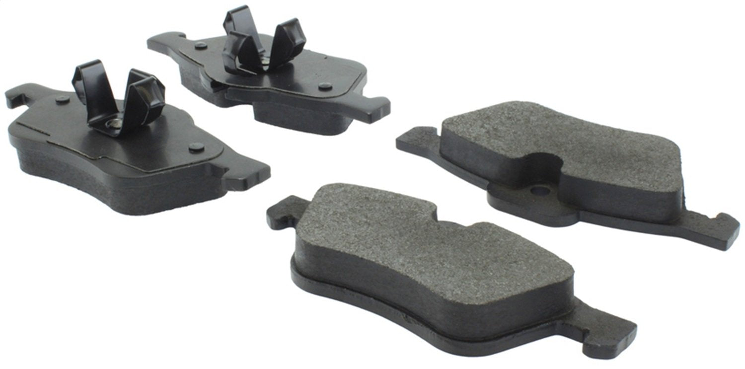 Front StopTech 308.09390 Brake Pads with Shims and Hardware Street