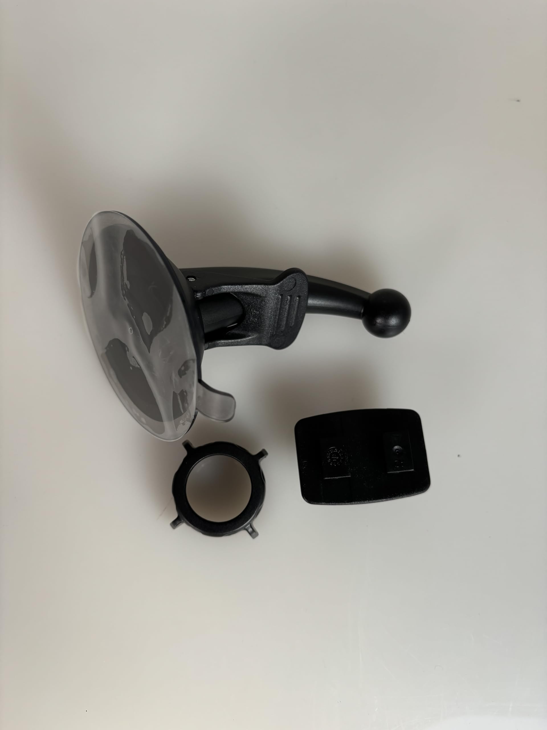 Device Suction Mount Edge 98110